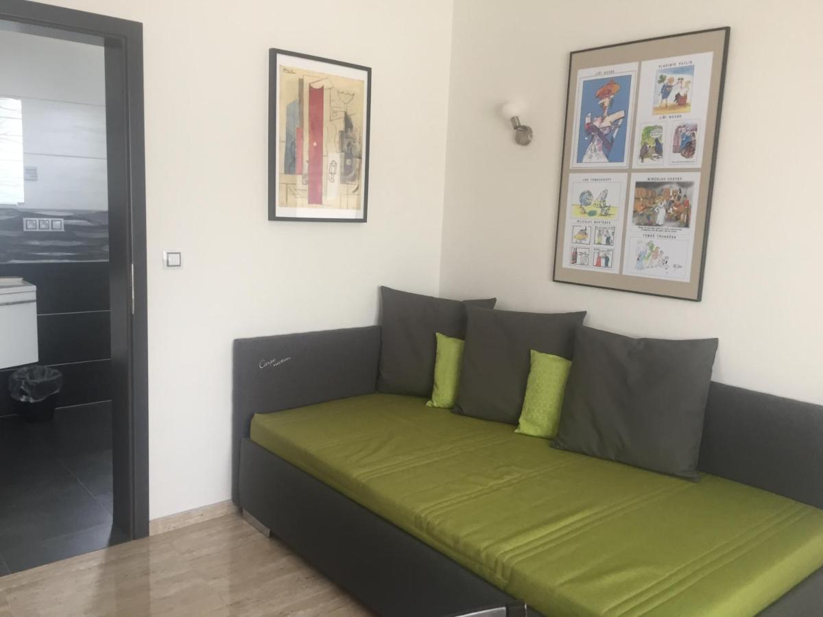 Apartman Za Radnici Valtice Zewnętrze zdjęcie