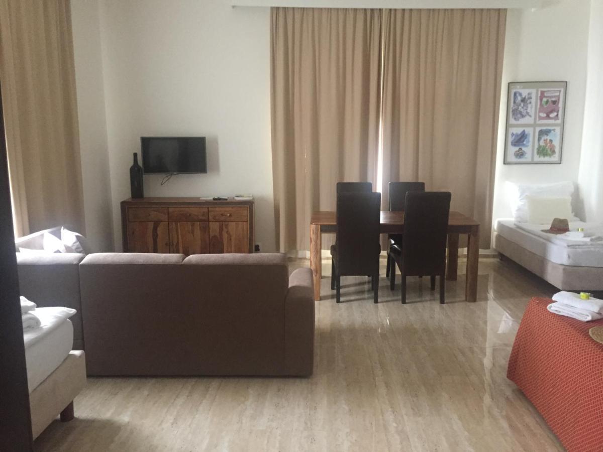 Apartman Za Radnici Valtice Zewnętrze zdjęcie