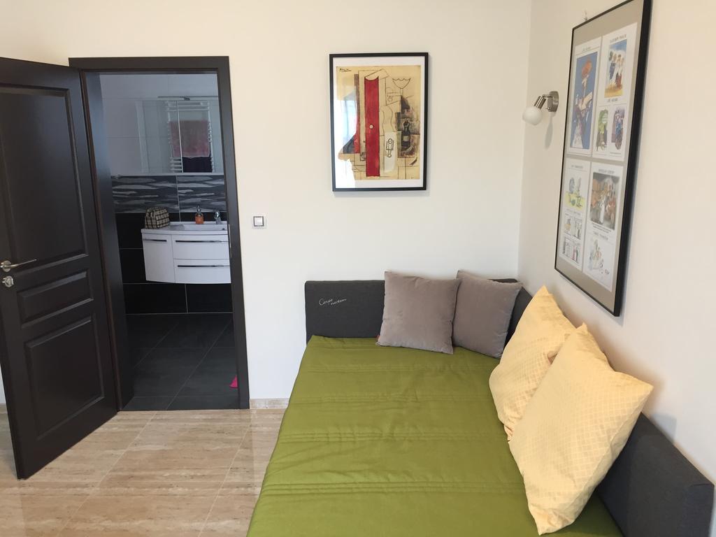 Apartman Za Radnici Valtice Zewnętrze zdjęcie