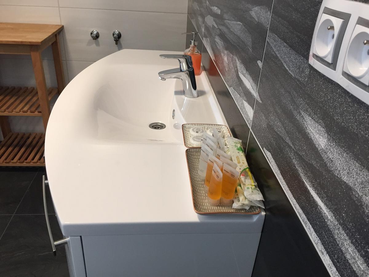 Apartman Za Radnici Valtice Zewnętrze zdjęcie