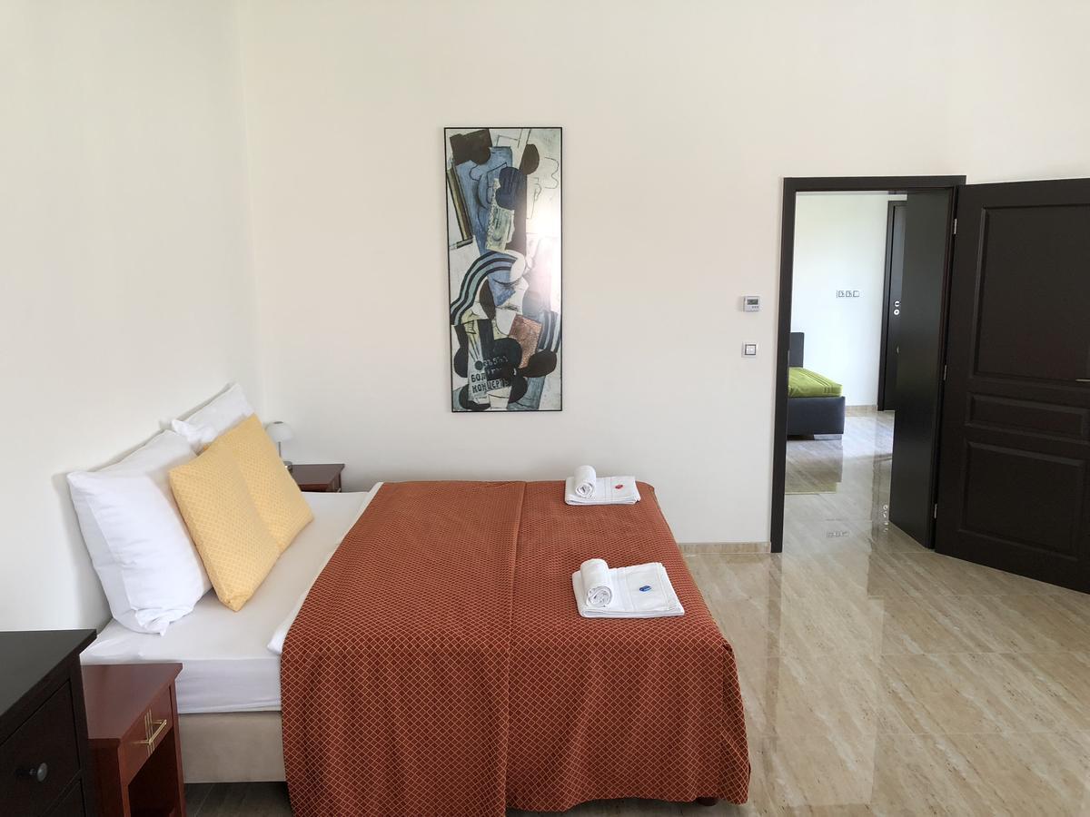 Apartman Za Radnici Valtice Zewnętrze zdjęcie