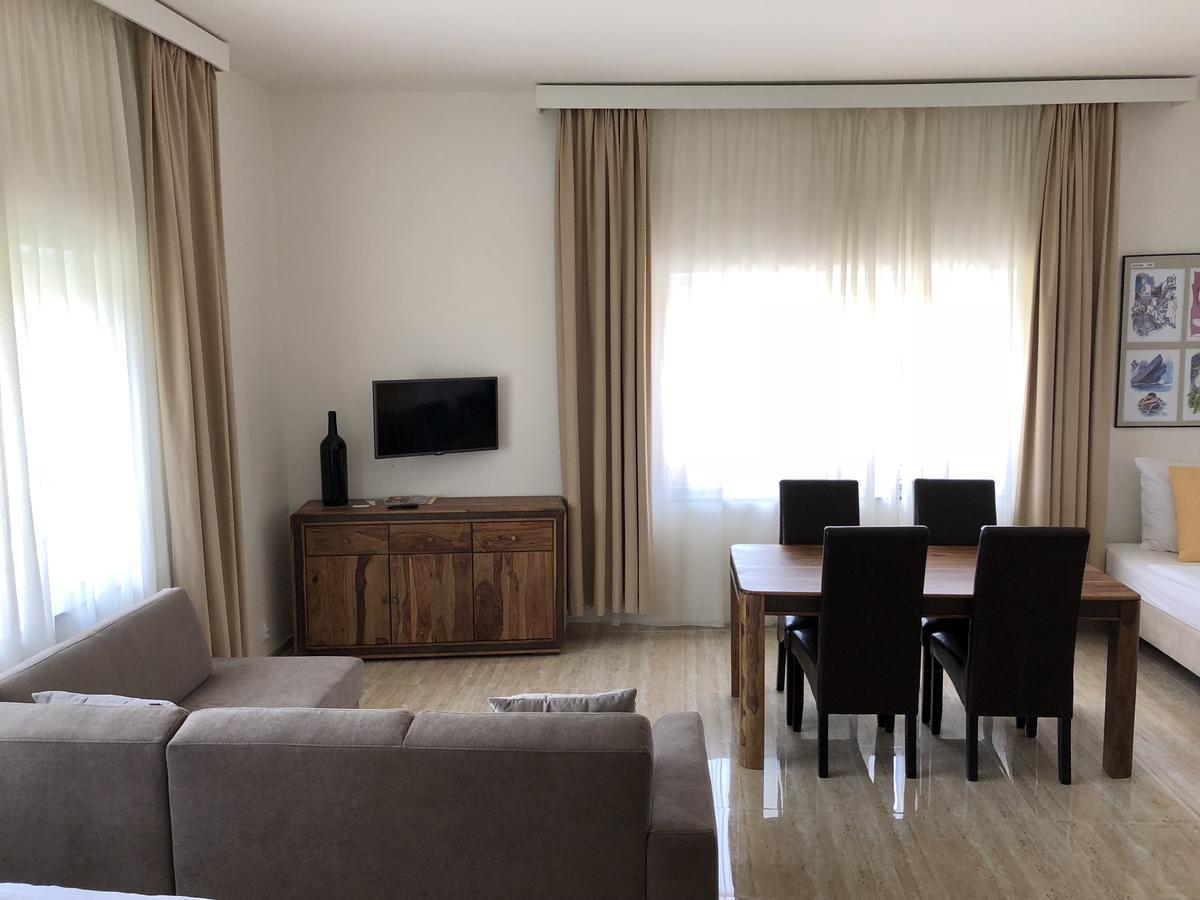 Apartman Za Radnici Valtice Zewnętrze zdjęcie